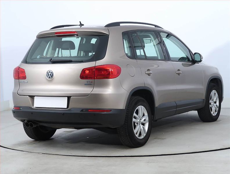 Volkswagen Tiguan (2012) 2.0 TDI, Park. senzory - fotka 5 z 17