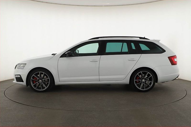 Škoda Octavia (2020) RS 2.0 TSI - fotka 3 z 21