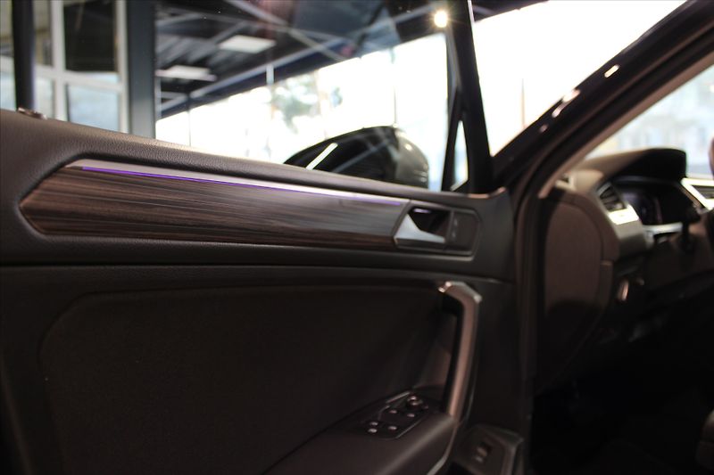 Volkswagen Tiguan Allspace TSi 180kW DSG 4Motion - fotka 11 z 33