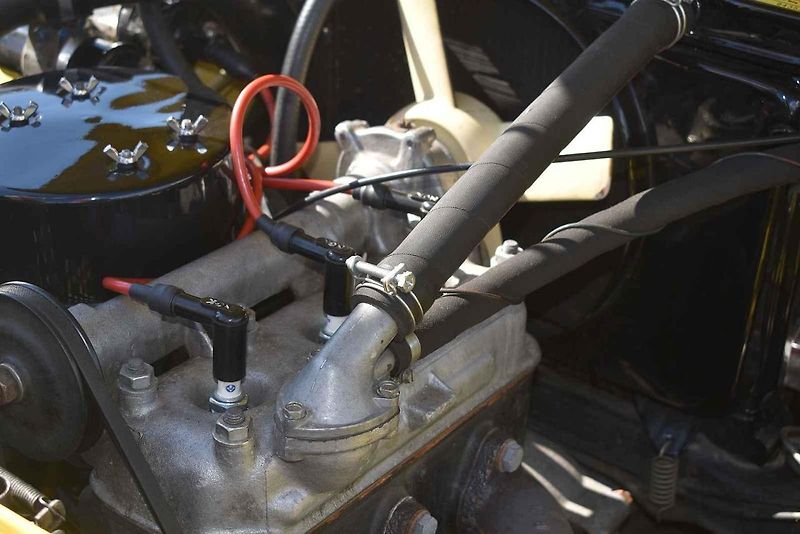 Tři desítky „chlouby“ východoněmeckého automobilového průmyslu si dalo sraz v Hradci Králové.
