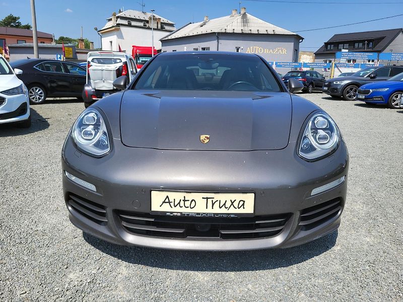 Porsche Panamera Diesel 3.0 V6 221kW - fotka 30 z 45