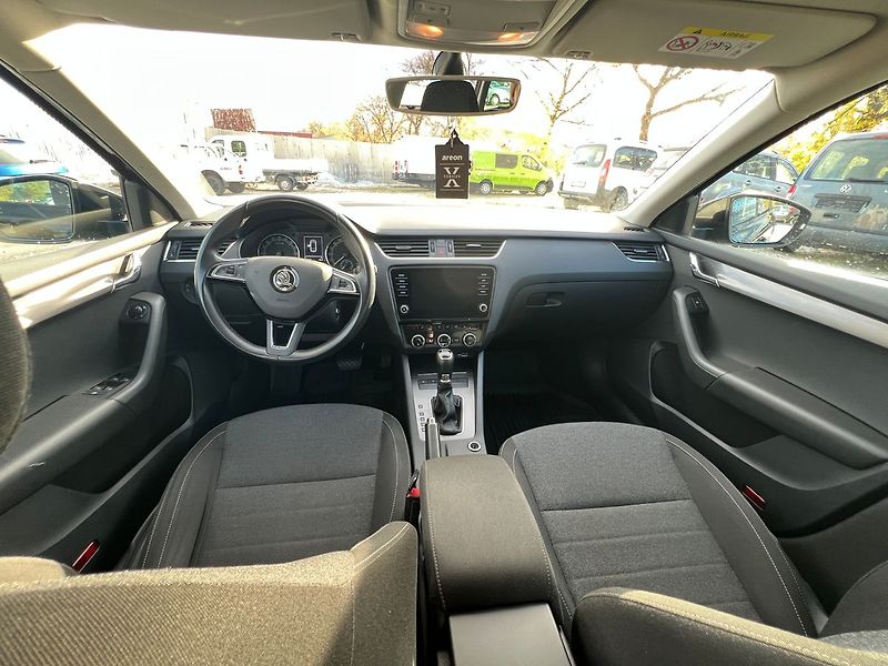 Škoda Octavia 2.0 TDi - fotka 8 z 16