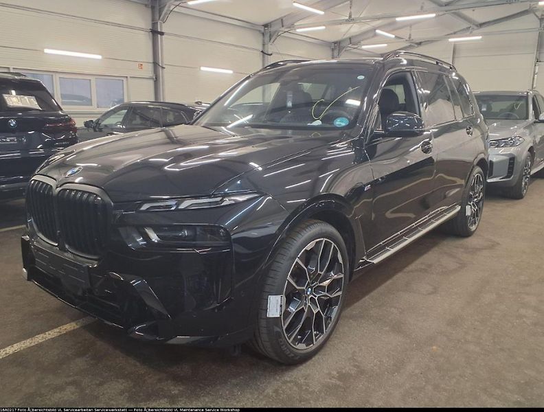 BMW X7 xDrive 40i - fotografie inzerátu