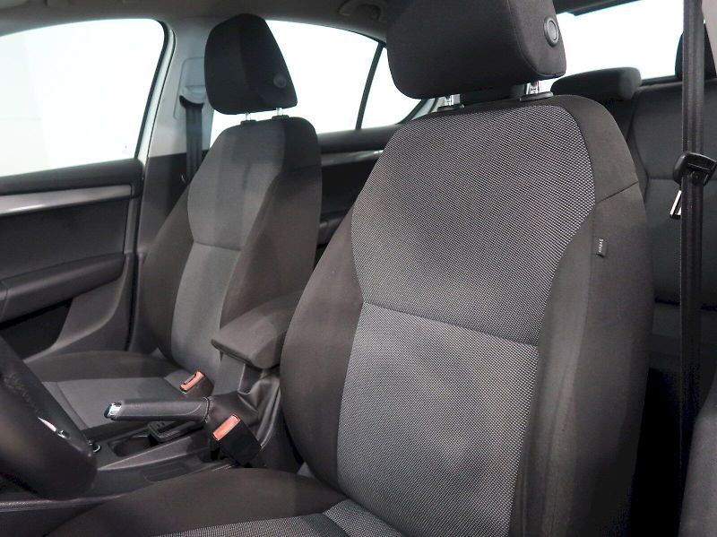 Škoda Octavia (2016) ACTIVE 1.6TDI 81KW SERVIS ROZV - fotka 19 z 25