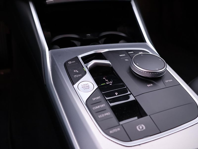 BMW Řada 4 Gran Coupé 2,0 420i 135kW DPH - fotka 27 z 38