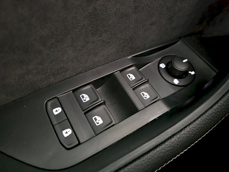 Škoda Superb (2022) 2.0TDi 147kW 4X4 DSG SCOUT - fotka 29 z 34