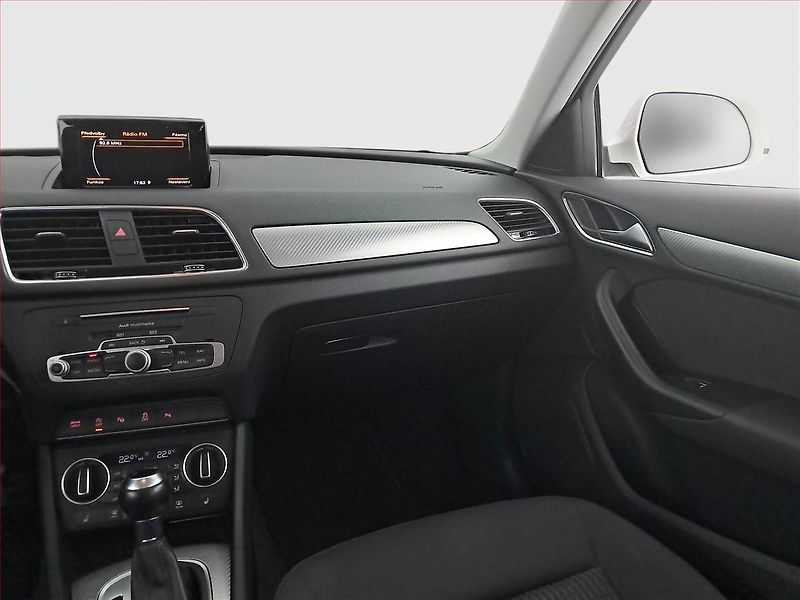 Audi Q3 (2016) 1.4 TFSI, Automat, Tempomat - fotka 8 z 20