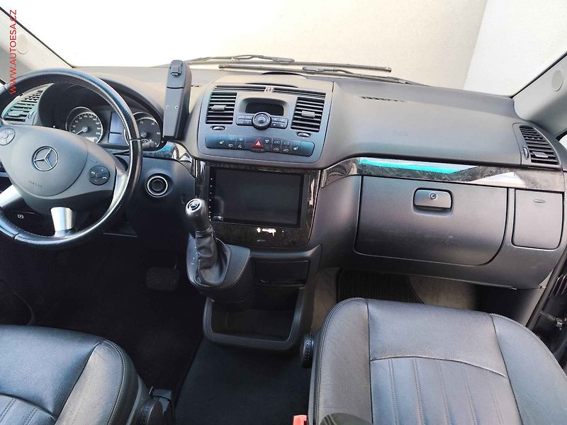 Mercedes-Benz Viano (2012) 3.0CDi V6 L2, Ambiente, AT - fotka 8 z 34