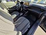 Peugeot 2008 (2025) 1.2 PT 130 ALLURE EAT8 - náhled 12