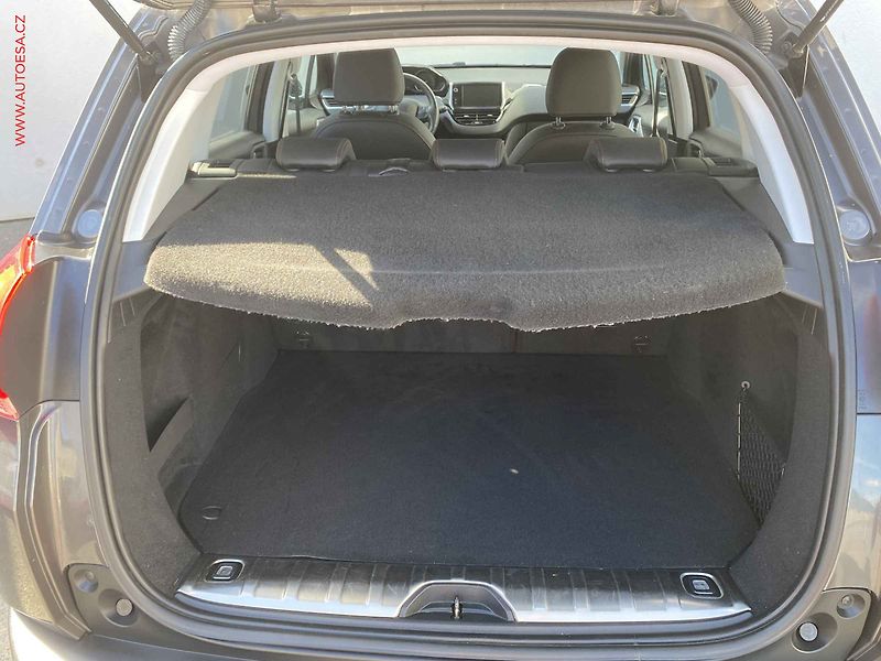 Peugeot 2008 (2015) 1.2PT, Crossway - fotka 7 z 17