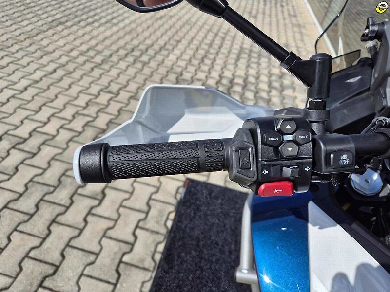 CFMOTO (2026) 700 MT Adventure - fotka 37 z 39