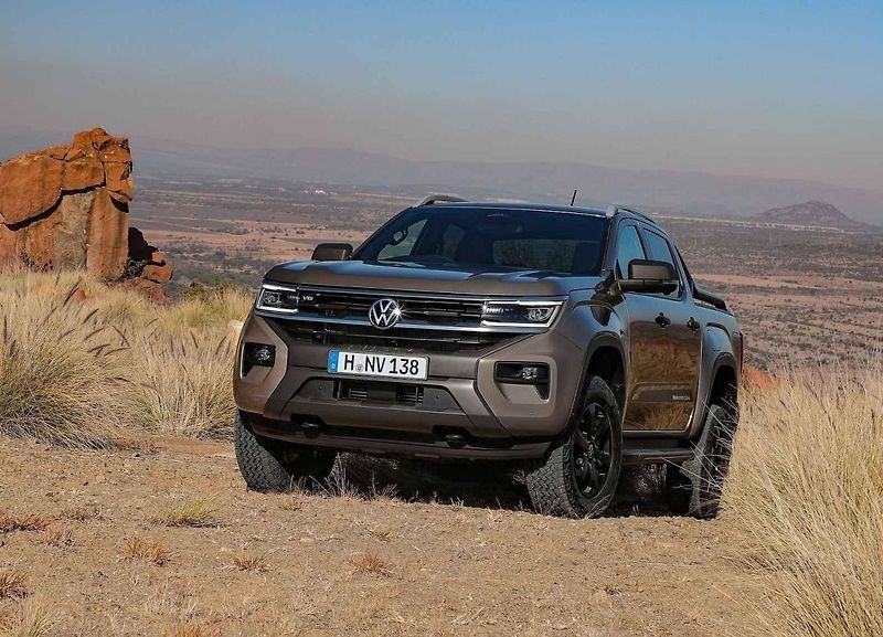 Volkswagen Amarok – s červenými vozy s motorem 2.0 TDI jsme se projeli v jihoafrickém terénu.