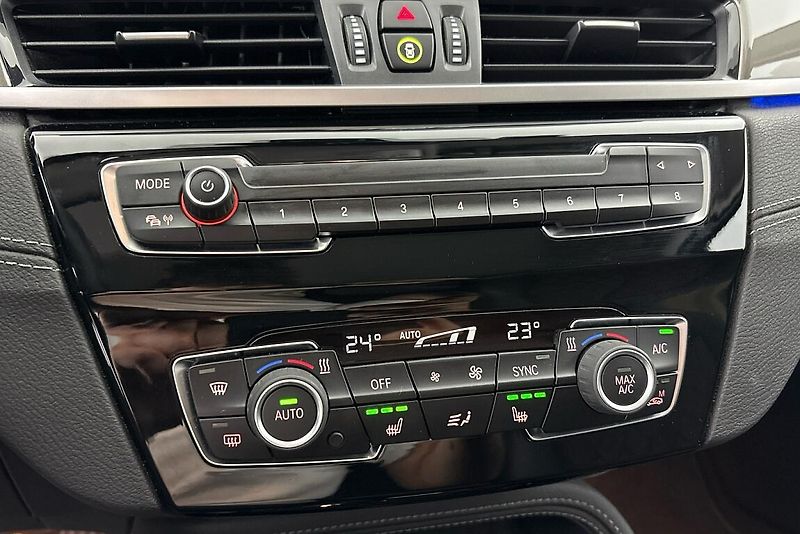 BMW X1 xDrive20i - fotka 19 z 23