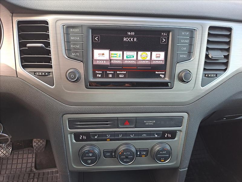 Volkswagen Golf Sportsvan 1,6 TDI 81kW, KOUPENO V CZ,DPH - fotka 13 z 19