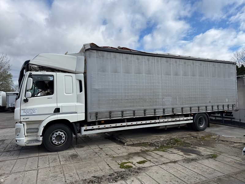 DAF CF320 EURO 6 - fotka 16 z 19