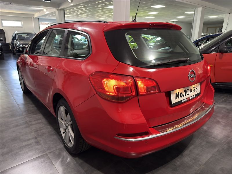 Opel Astra 1,4   T SPORT ENERGY BI-XENON - fotka 4 z 38