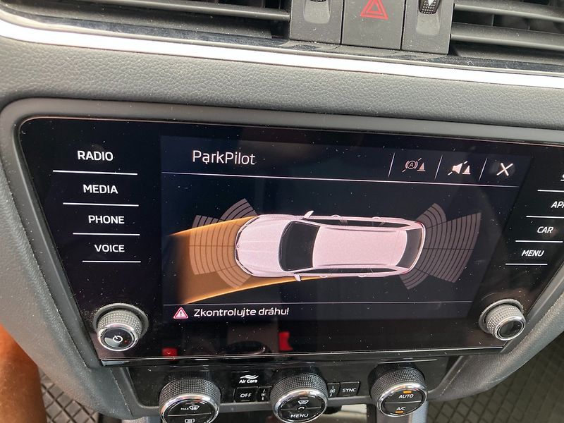 Škoda Octavia (2019) 1.6TDI 85kW STYLE NEHAVAROVANÉ - fotka 23 z 29