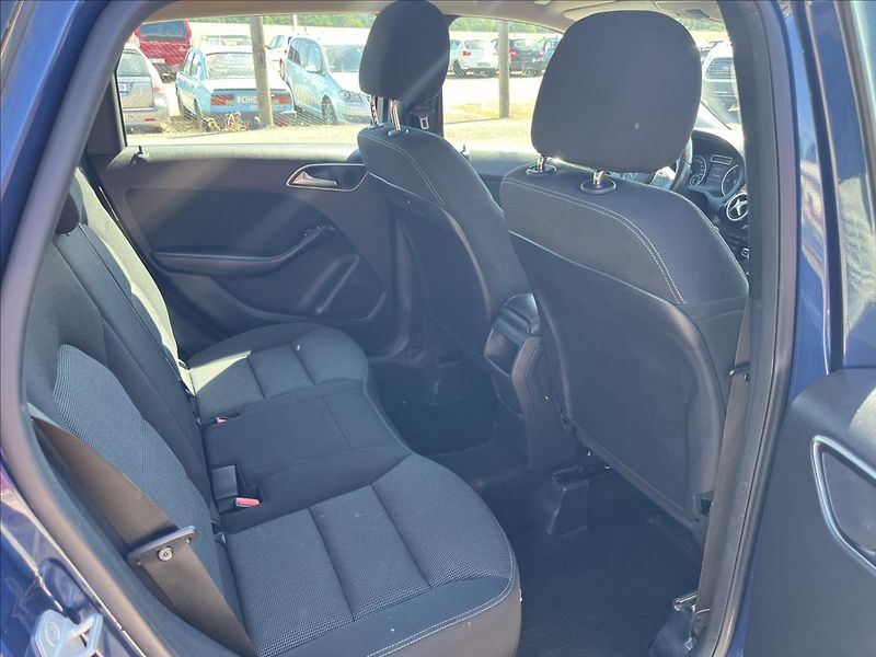 Mercedes-Benz Třídy B 1,8 CDi KLIMA BIXENON SERVIS - fotka 12 z 43
