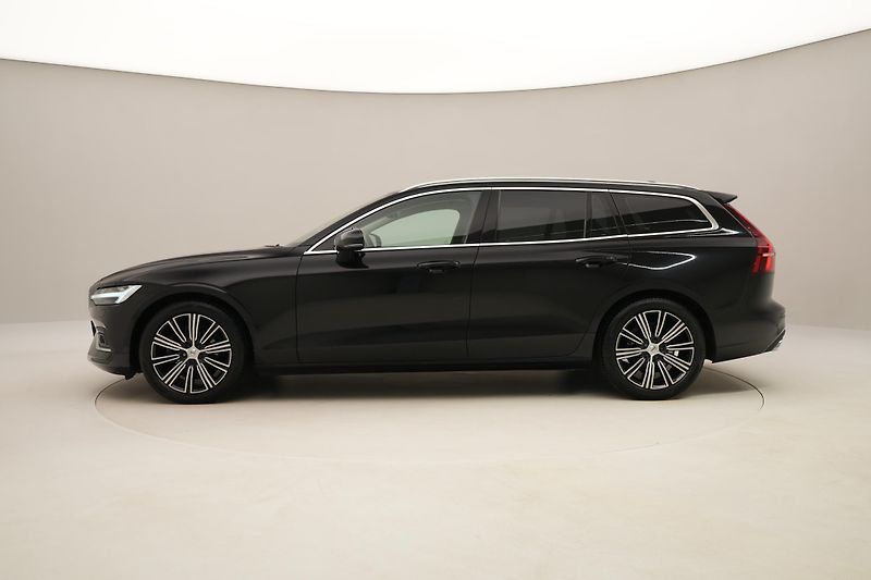 Volvo V60 D3 AWD INSCRIPTION REZERVACE - fotka 10 z 42