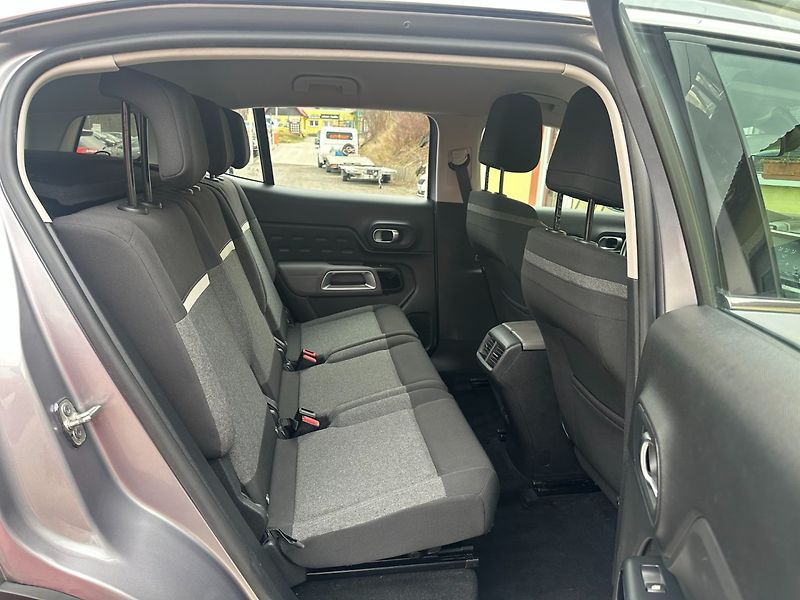 Citroën C5 Aircross 1.5 HDi 96kW/1MAJ/Tempomat - fotka 19 z 38
