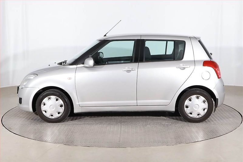Suzuki Swift (2007) 1.3, Automat, Serv.kniha - fotka 3 z 19