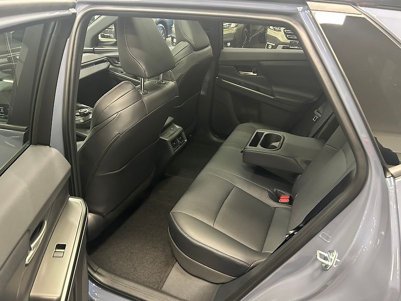 Subaru Solterra (2026) Touring+ 2026 | 10letZáruka - fotka 22 z 65