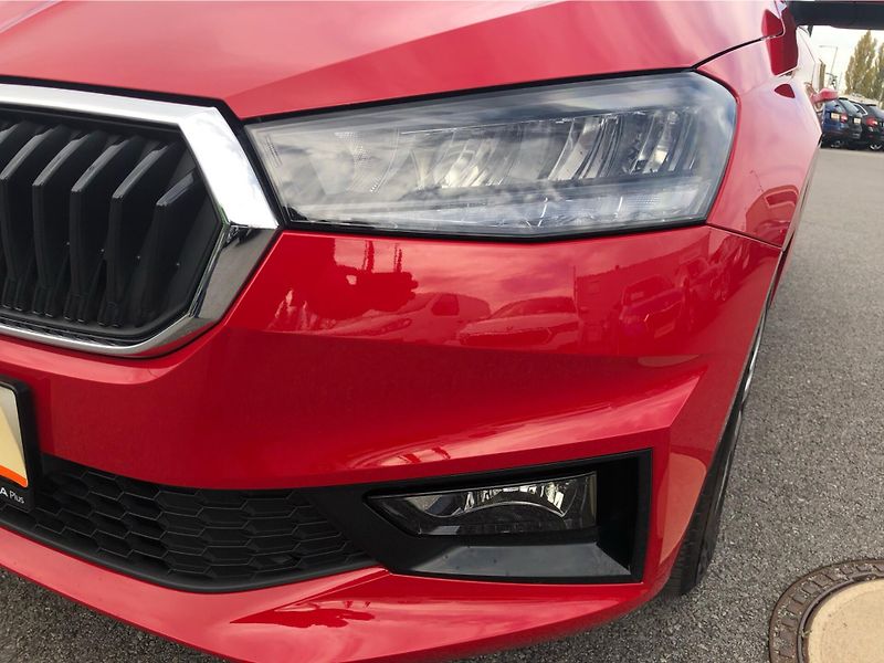 Škoda Fabia 1.0 MPi Selection - fotka 26 z 29