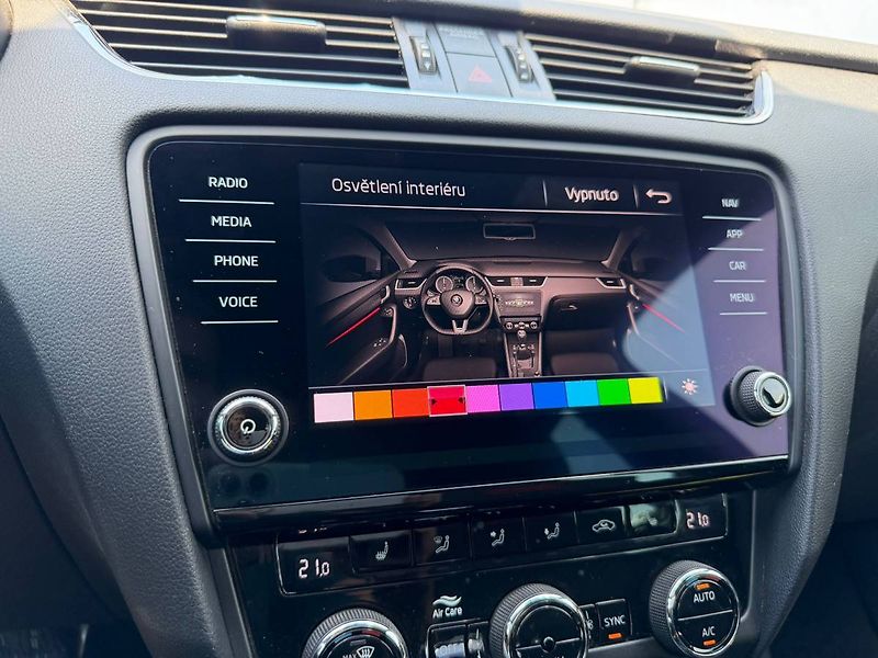Škoda Octavia combi RS 2,0 TDI 135 kW 6° DSG - fotka 15 z 30
