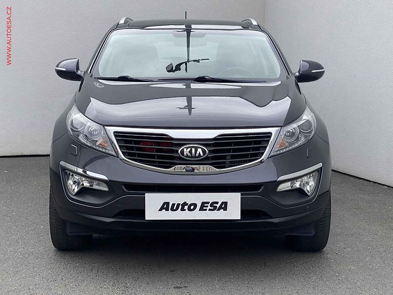 Kia Sportage (2013) 2.0 CRDi AWD, Premium, AT - fotka 2 z 21