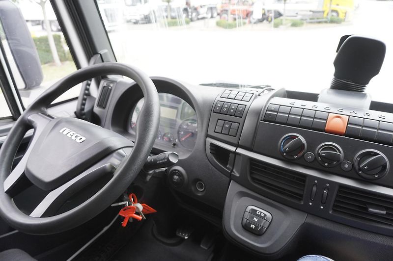 Iveco Eurocargo (2016) 160-210 / Box 18 EPAL / lift - fotka 9 z 14