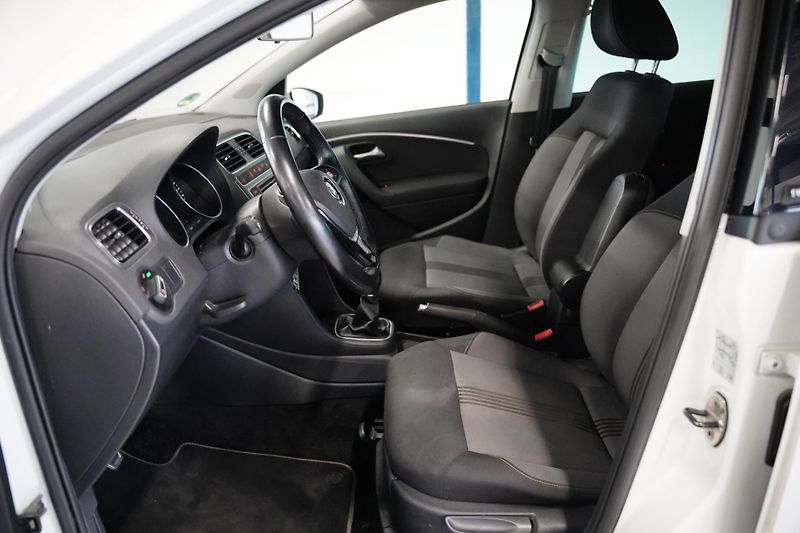 Volkswagen Polo - fotka 11 z 27