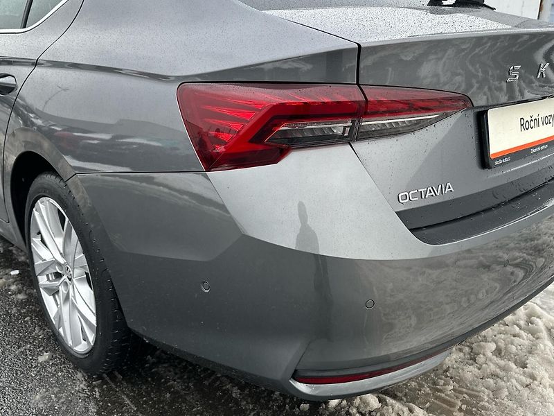 Škoda Octavia 2,0 TDI / 110 kW Top Selection - fotka 19 z 24