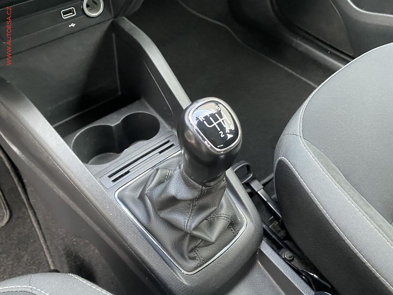 Škoda Fabia (2020) 1.0 TSi, ČR, Style, LED - fotka 16 z 16
