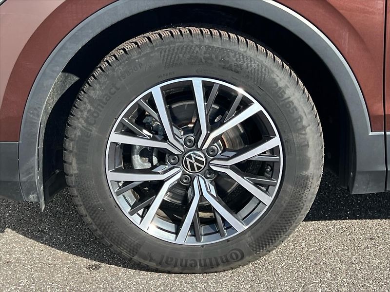 Volkswagen Tiguan 1,5 TSi 110 kW LIFE - fotka 12 z 27
