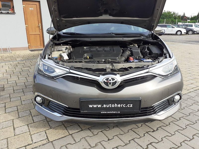Toyota Auris (2018) 1.6 i Valvematic  AUTOMAT - fotka 30 z 42