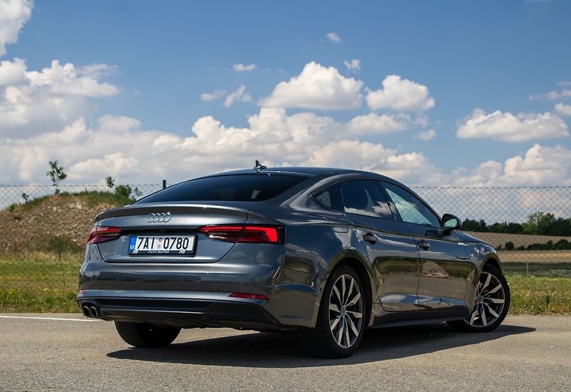 Audi A5 - fotka 5 z 19