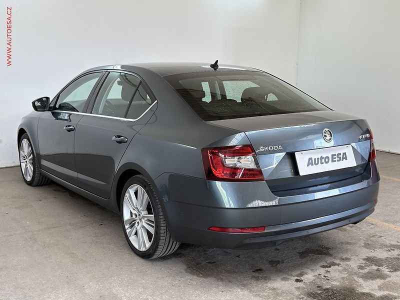 Škoda Octavia (2018) 2.0 TDi, ČR, Style, DSG, LED - fotka 6 z 17