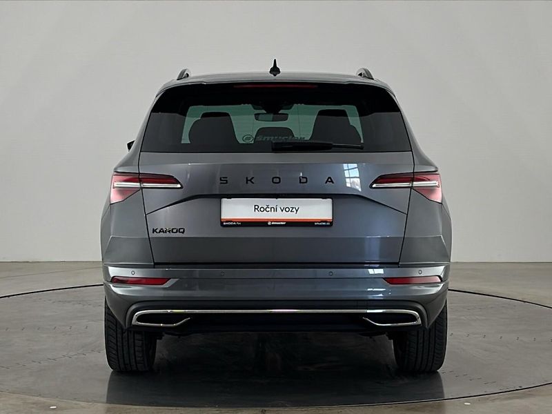 Škoda Karoq Sportline DSG - fotka 17 z 28