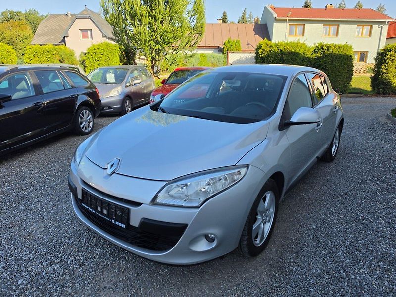 Renault Mégane (2009) 1.6 i Rozvody,TOP - fotka 7 z 27