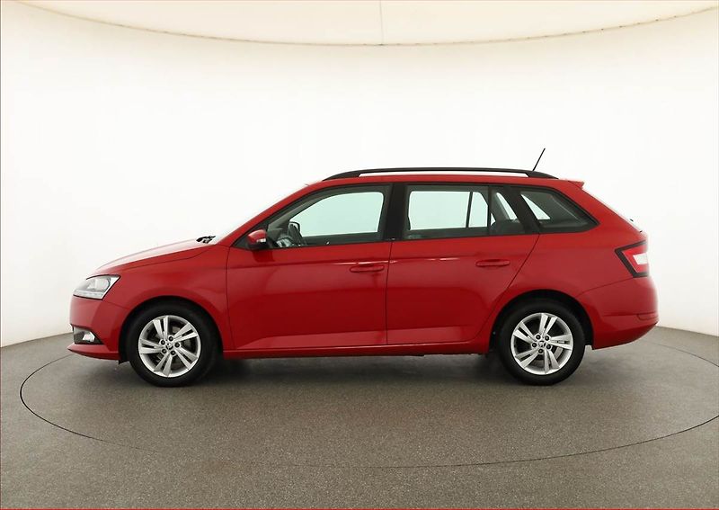 Škoda Fabia (2021) Ambition Plus 1.0 TSI - fotka 3 z 18