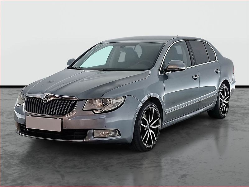 Škoda Superb (2012) 2.0 TDI, Automat, Tažné - fotka 2 z 19
