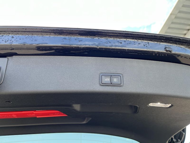Audi Q3 2.0TDI S-LINE - fotka 21 z 21
