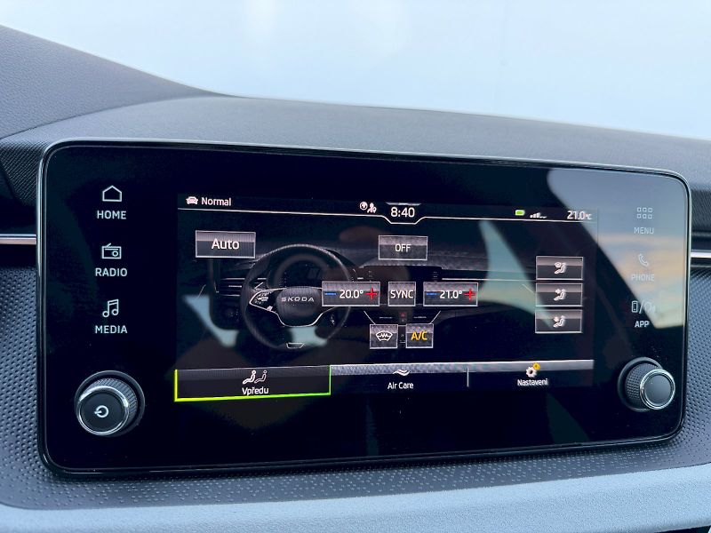 Škoda Kamiq (2025) 1.0 TSI 85kW Top Selection - fotka 22 z 35