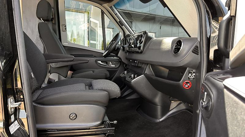 Mercedes-Benz Sprinter 319 CDi XL FullVans  - fotka 15 z 31