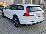 Volvo V60 D4 Cross Country AWD,ČR,1.Maj - náhled 8