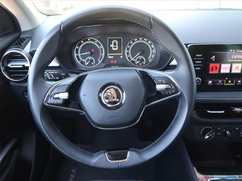 Škoda Fabia (2023) 1.0 TSI, Tempomat - fotka 17 z 17