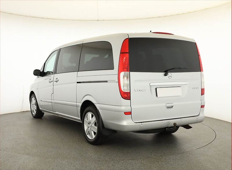 Mercedes-Benz Viano (2009) Trend 3.0 CDI, ČR - fotka 4 z 18
