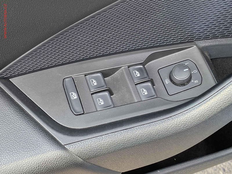 Škoda Octavia (2021) 2.0 TDi, ČR, Ambition, LED - fotka 11 z 16