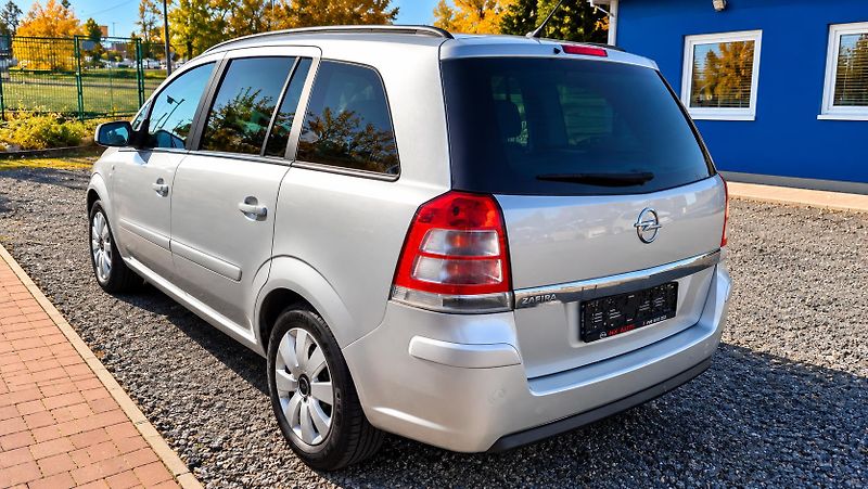 Opel Zafira (2011) 1.6 16V  7 míst  - fotka 3 z 7
