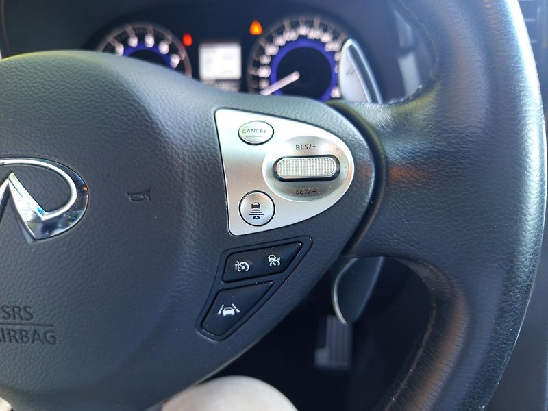 Infiniti QX70 (2018) S Premium, EU model, 2xkola,TZ - fotka 22 z 26